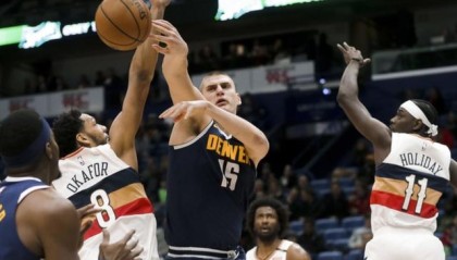  莫兰特禁赛归来率队击败开拓者  