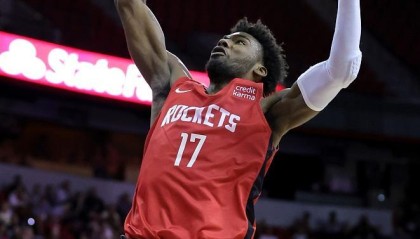  阿奴诺比攻防一体表现全面,尼克斯惨败给来访的公牛